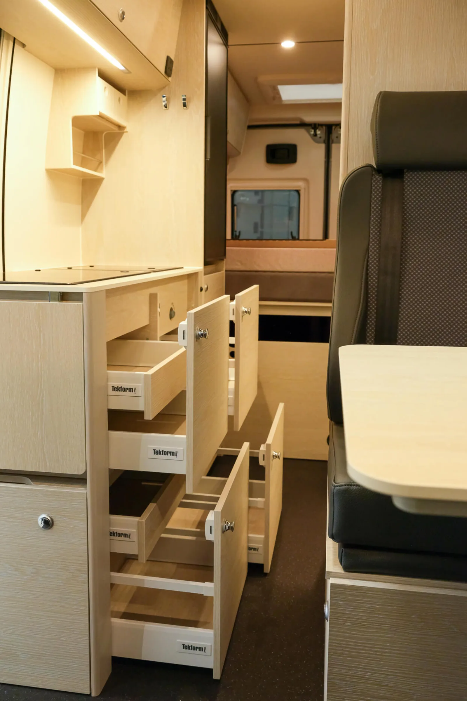 Tourne Cruise - Kitchen drawer space