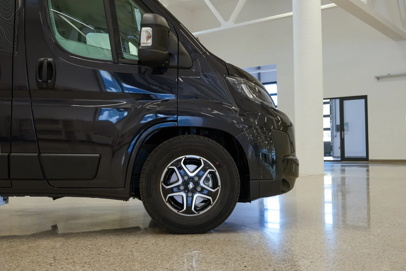 Cruise Edition 35H 60 2.2 MultiJet3 automatic 180 Metallic Black